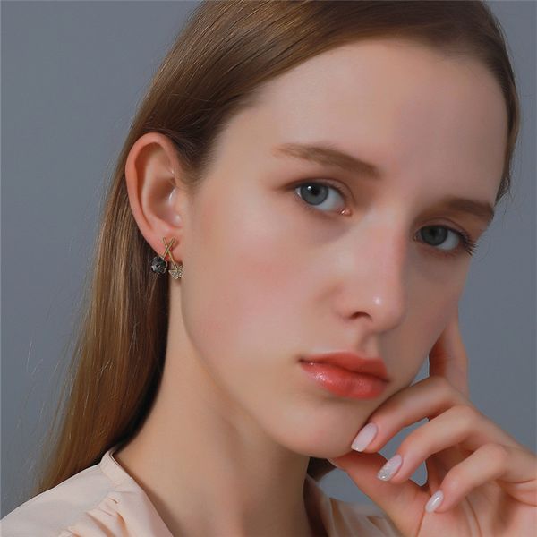 cross crystal butterfly earrings stud women animal flower alloy ear drop business party gift gold earring jewelry accessories wholesale, Golden;silver
cross crystal butterfly earrings stud women animal flower alloy ear drop business party gift gold earring jewelry accessories wholesale, Golden;silver