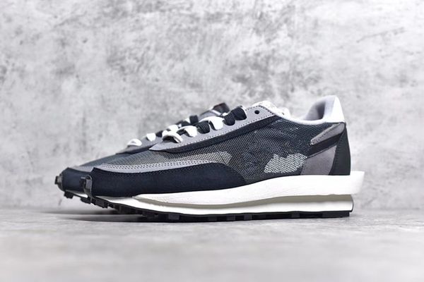 running shoes waffle runner combination of black grey colorway nylon upper suede rubber outsole size eu36-45 instock double boxes wraps
running shoes waffle runner combination of black grey colorway nylon upper suede rubber outsole size eu36-45 instock double boxes wraps