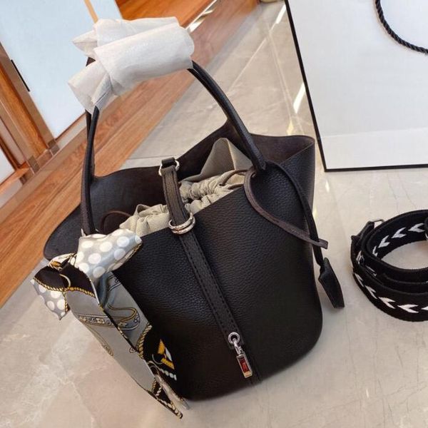 2021 women bucket handbags shoulder bags casual tote pouch vegetable basket drawstring liner with silk scarf
2021 women bucket handbags shoulder bags casual tote pouch vegetable basket drawstring liner with silk scarf