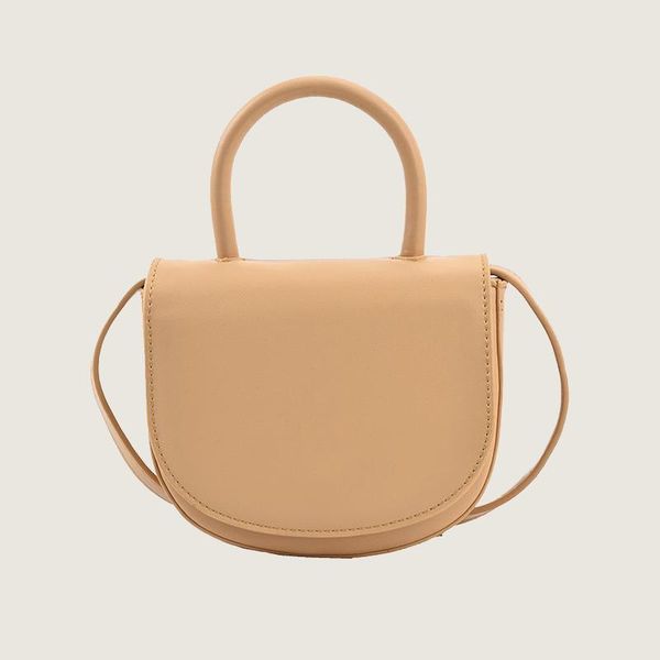 evening bags luxury design handbag women 2021 semicircle mini shoulder bag high-quality simple saddle fashion ladies travel style
evening bags luxury design handbag women 2021 semicircle mini shoulder bag high-quality simple saddle fashion ladies travel style