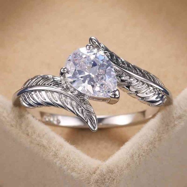designer rings caoshi delicate creative wedding for women fashion silver color inlaid water drop cubic zirconia with leaf side jewelry, Golden;silver
designer rings caoshi delicate creative wedding for women fashion silver color inlaid water drop cubic zirconia with leaf side jewelry, Golden;silver