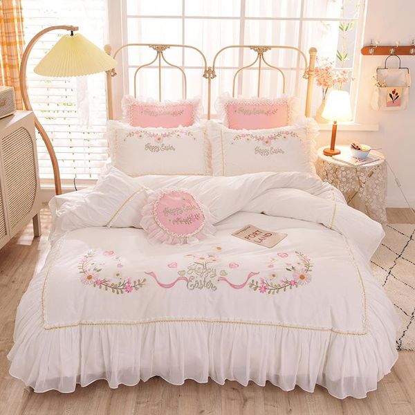 bedding sets luxury pure cotton flower embroidery princess set lace cover textile pillowcases edge duvet bed linen skirt home
bedding sets luxury pure cotton flower embroidery princess set lace cover textile pillowcases edge duvet bed linen skirt home
