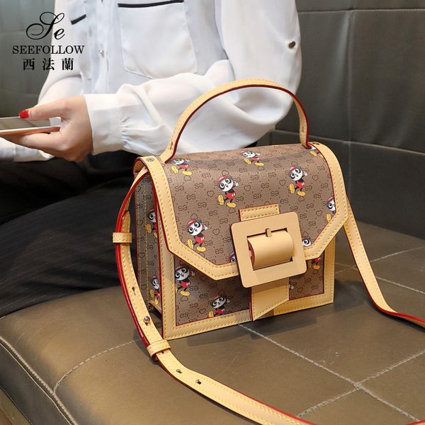 spring 2021 and summer versatile one shoulder slung printed bear women's fashion small square portable bag
spring 2021 and summer versatile one shoulder slung printed bear women's fashion small square portable bag