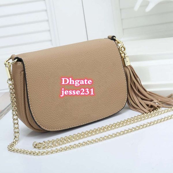 new fashion famous designer shoulder pu leather soho disco cross body pure color flap bag women handbag purse
new fashion famous designer shoulder pu leather soho disco cross body pure color flap bag women handbag purse