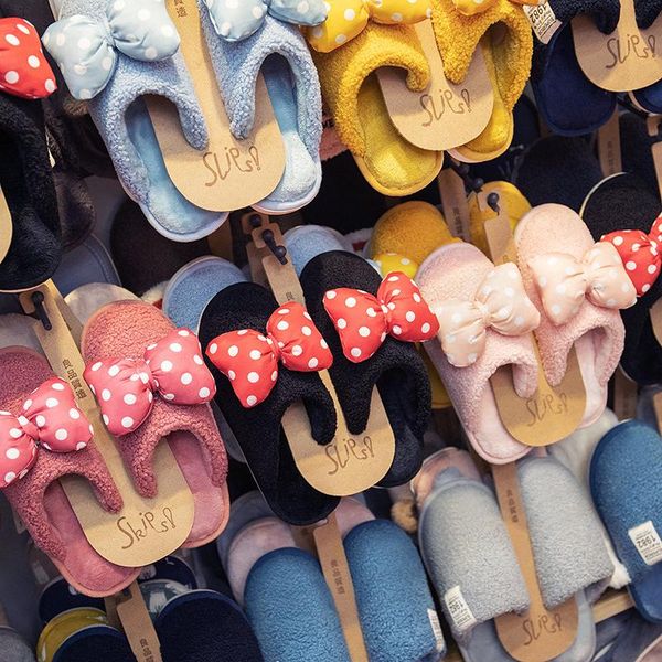 cotton slippers women winter korean version lovely girl heart bow home lovers warm antiskid wool men's, Black
cotton slippers women winter korean version lovely girl heart bow home lovers warm antiskid wool men's, Black