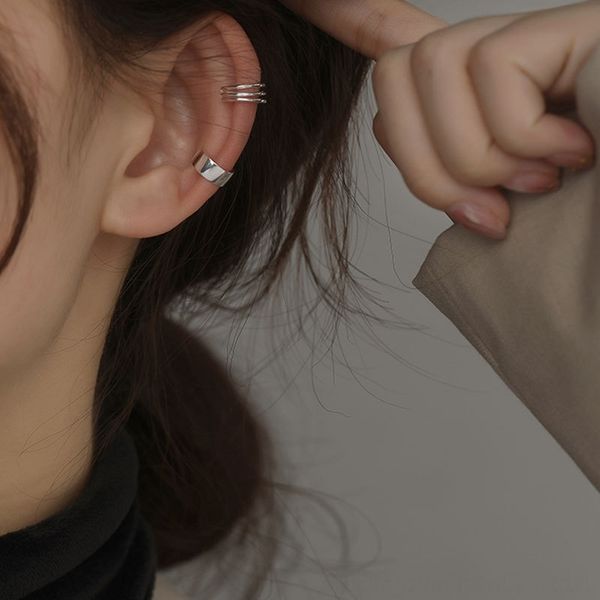 kiuh no hole femin no hole feminine temperament bone stud clip cool personality ear clip simple cold wind ear bone ring, Golden;silver
kiuh no hole femin no hole feminine temperament bone stud clip cool personality ear clip simple cold wind ear bone ring, Golden;silver