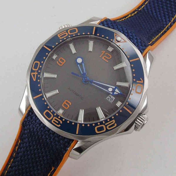 gentlemen luxury 41mm automatic mechanical watch grey dial sapphire glass miyota movement rubber lighting ceramic bearings date of, Slivery;brown
gentlemen luxury 41mm automatic mechanical watch grey dial sapphire glass miyota movement rubber lighting ceramic bearings date of, Slivery;brown