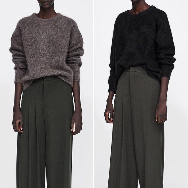 women's sweaters elegant solid oversized women sweater winter vintage long sleeve casual streetwear loose basic knitted thicken female, White;black 
women's sweaters elegant solid oversized women sweater winter vintage long sleeve casual streetwear loose basic knitted thicken female, White;black