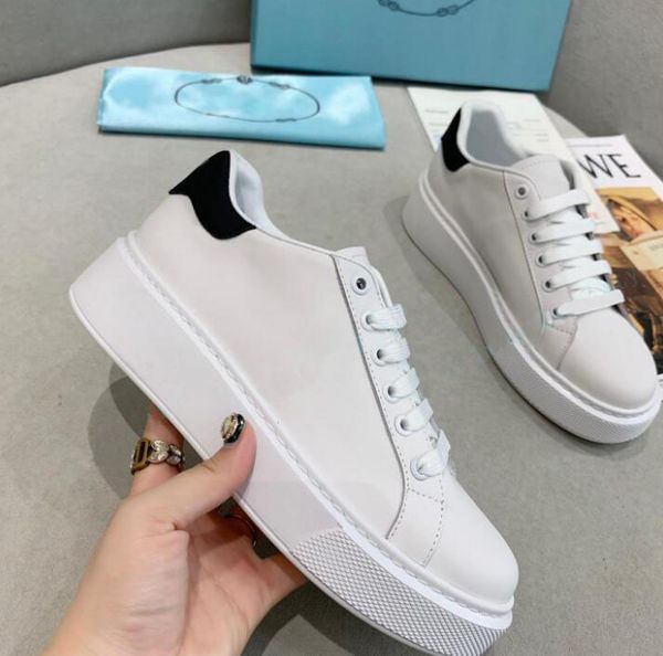2021 women and girls casual shoes women's sneakers fashion chaussures beautiful classics platform leather dress of solid color
2021 women and girls casual shoes women's sneakers fashion chaussures beautiful classics platform leather dress of solid color