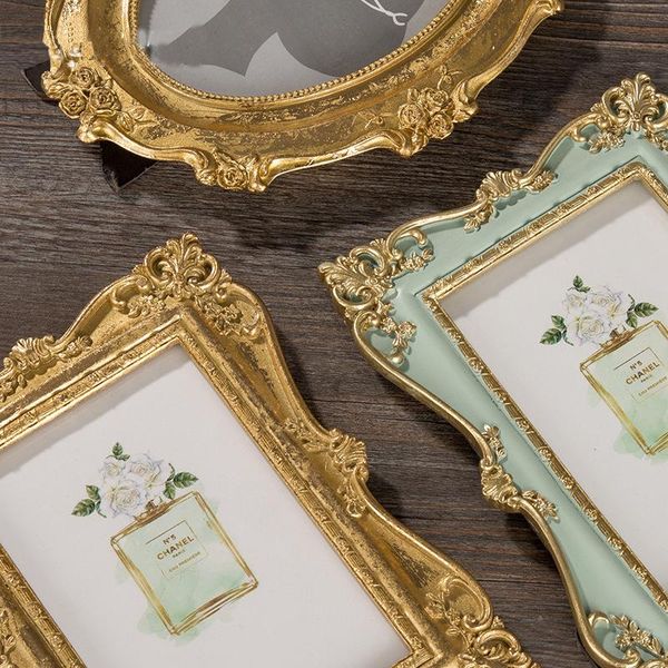 european-style retro resin po frame living room decoration light luxury creative home for custom wall hanging frames
european-style retro resin po frame living room decoration light luxury creative home for custom wall hanging frames
