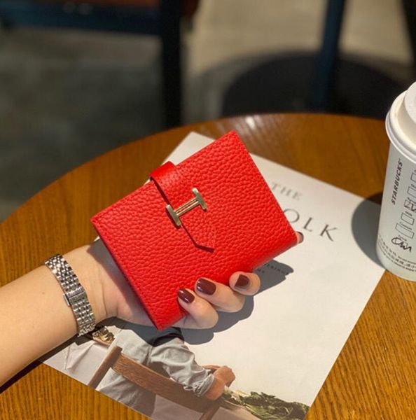 classic lychee pattern short wallets retro simple ladies multi-card wallet brand designer credit card women coin purse female clutch bags, Red;black
classic lychee pattern short wallets retro simple ladies multi-card wallet brand designer credit card women coin purse female clutch bags, Red;black