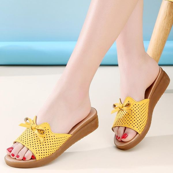 slippers fashion women genuine leather sliders summer wear resitant non-slip thick bottom wedge womans mules 2021 est female, Black
slippers fashion women genuine leather sliders summer wear resitant non-slip thick bottom wedge womans mules 2021 est female, Black
