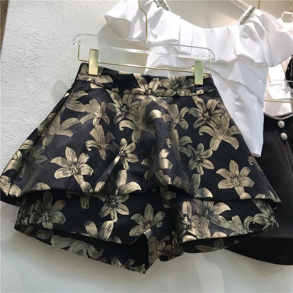 women's shorts retro printed short women 2021 autumn slim fit high waist all-matching pettiskirt korean style flare femme, White;black
women's shorts retro printed short women 2021 autumn slim fit high waist all-matching pettiskirt korean style flare femme, White;black