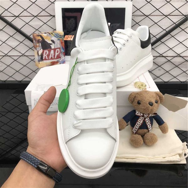 men women designers shoe reflective sneakers fashion genuine leather velet outdoor platform casual shoes
men women designers shoe reflective sneakers fashion genuine leather velet outdoor platform casual shoes