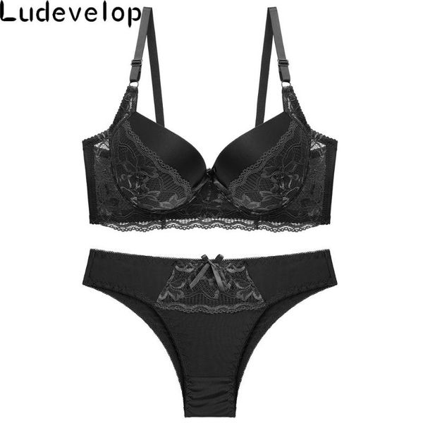 bras sets underwear set cotton push-up bra and panty 3/4 cup brand green lace lingerie women deep v brassiere black, Red;black
bras sets underwear set cotton push-up bra and panty 3/4 cup brand green lace lingerie women deep v brassiere black, Red;black