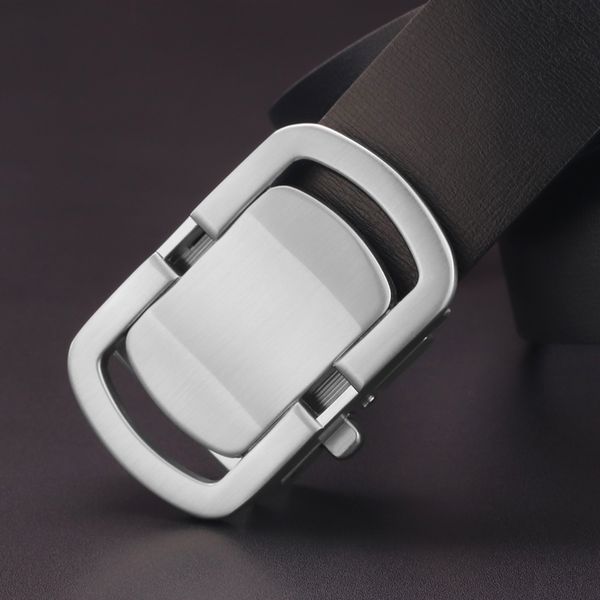 brand belt generous smooth leather belt men's automatic buckle leisure versatile business middle-aged suit trouser, Black;brown
brand belt generous smooth leather belt men's automatic buckle leisure versatile business middle-aged suit trouser, Black;brown