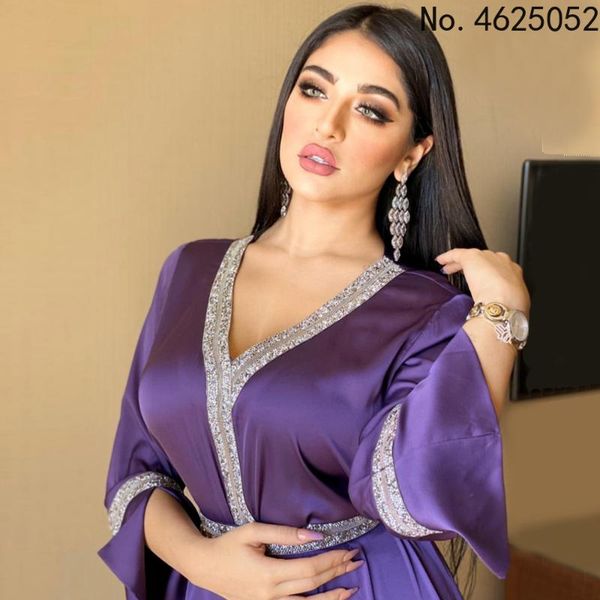 casual dresses satin maxi dress for women turkey arabic diamond v neck long sleeve jalabiya muslim islamic ethnic abaya 2021 fall, Black;gray
casual dresses satin maxi dress for women turkey arabic diamond v neck long sleeve jalabiya muslim islamic ethnic abaya 2021 fall, Black;gray