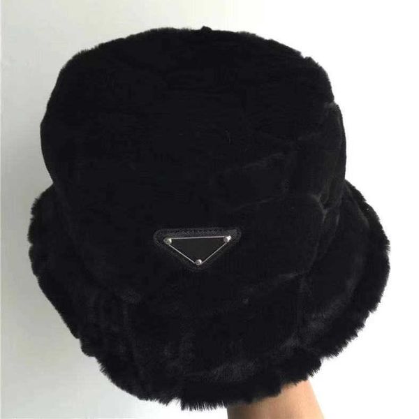 the autumn and winter plush fisherman's hat is made of imitation rabbit hair. it is matched with men's and women's universal, Blue;gray
the autumn and winter plush fisherman's hat is made of imitation rabbit hair. it is matched with men's and women's universal, Blue;gray