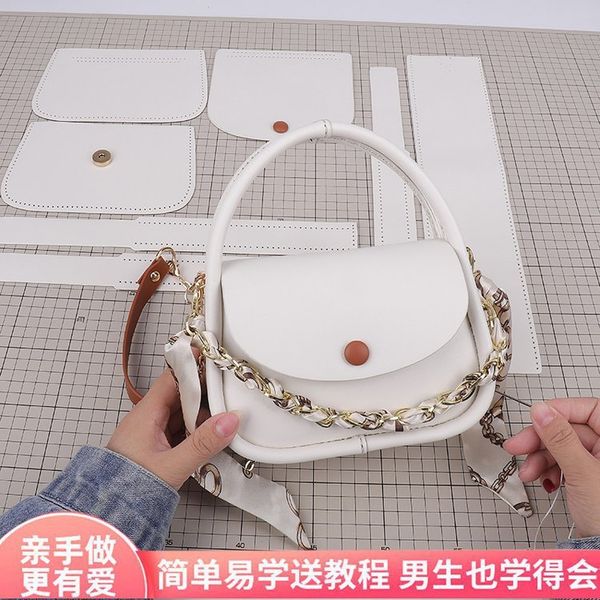 fashion bag women's fashion net red silk scarf sewn diy material bag hand woven one shoulder messenger bag
fashion bag women's fashion net red silk scarf sewn diy material bag hand woven one shoulder messenger bag