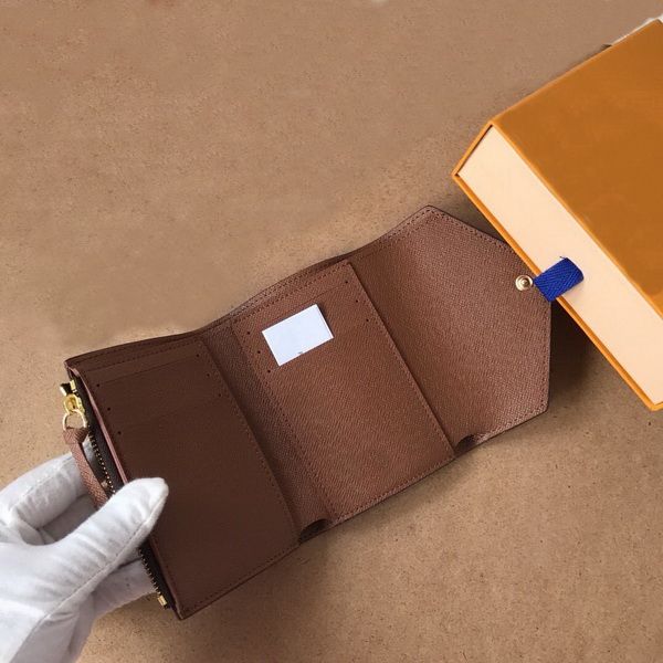 famous brand women wallets canvas short wallet purse card holder checkbook money bag have dust bags tags box 41938, Red;black
famous brand women wallets canvas short wallet purse card holder checkbook money bag have dust bags tags box 41938, Red;black