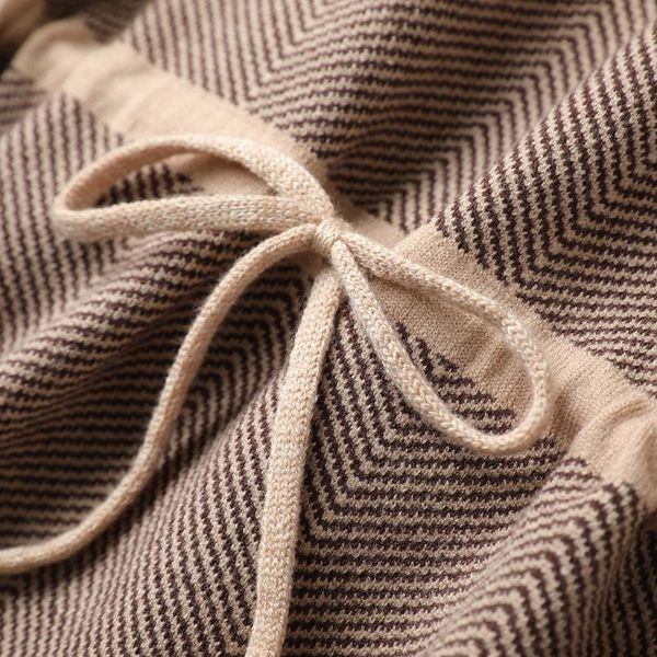 women's sweaters knitted dress for women autumn and winter mid-length sweater skirt over the knee match with coat base inner wear, White;black
women's sweaters knitted dress for women autumn and winter mid-length sweater skirt over the knee match with coat base inner wear, White;black