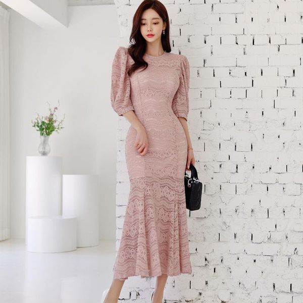 casual dresses elegant temperament round collar bubble bag hip lace short-sleeved cultivate morality dress female fishtail, Black;gray
casual dresses elegant temperament round collar bubble bag hip lace short-sleeved cultivate morality dress female fishtail, Black;gray