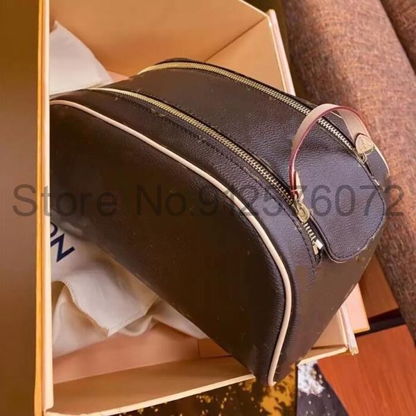 cosmetic bags & cases luxury design fashion women's double zipper bag classic brand with men's large capacity travel toiletry
cosmetic bags & cases luxury design fashion women's double zipper bag classic brand with men's large capacity travel toiletry