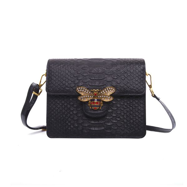 messenger bags messenger bagsstyle layer cow leather women's single shoulder large capacity messenger bag
messenger bags messenger bagsstyle layer cow leather women's single shoulder large capacity messenger bag