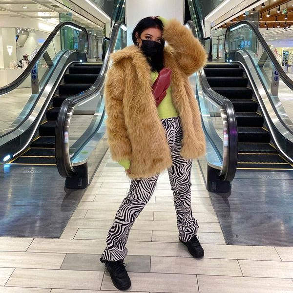 women's fur & faux street style blonde golden long loose collar minimalist mid-length coat, Black
women's fur & faux street style blonde golden long loose collar minimalist mid-length coat, Black