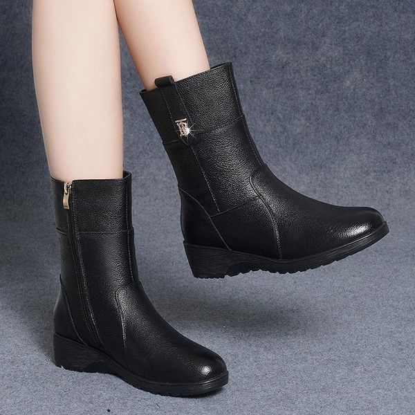 boots 2021 first layer soft mid-tube women's short wedges winter plus shoes thick-soled warm artificial leather, Black
boots 2021 first layer soft mid-tube women's short wedges winter plus shoes thick-soled warm artificial leather, Black