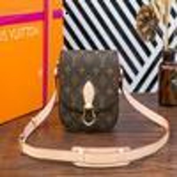 libobo6_1 183y m5124451242 backpacks handbags iconic handles shoulder bags totes cross body bag clutches evening oxidized leather, Red;black
libobo6_1 183y m5124451242 backpacks handbags iconic handles shoulder bags totes cross body bag clutches evening oxidized leather, Red;black