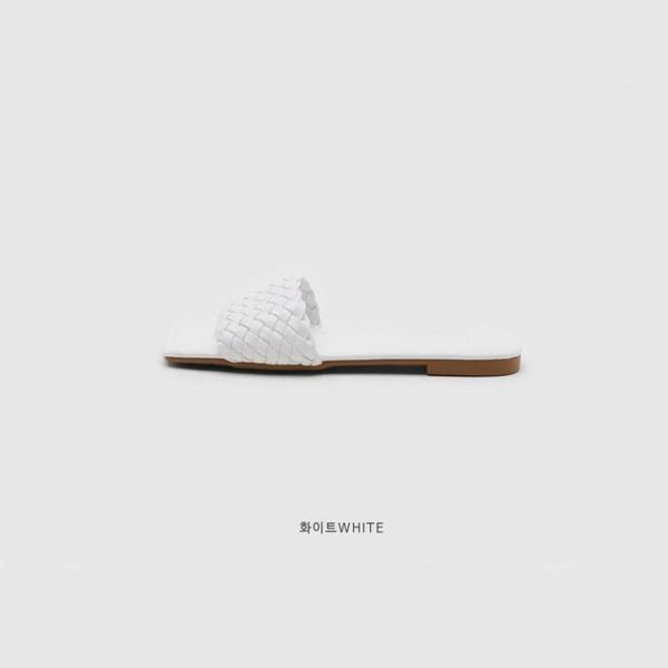 slippers 2021 summer square-toe flat-bottomed muller shoes outer wear braided word with ins simple wind sandals, Black
slippers 2021 summer square-toe flat-bottomed muller shoes outer wear braided word with ins simple wind sandals, Black