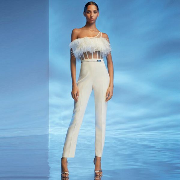 summer women one shoulder lace bandage jumpsuits spaghetti strap feathers club bodysuit lady long 210423, Black;white
summer women one shoulder lace bandage jumpsuits spaghetti strap feathers club bodysuit lady long 210423, Black;white