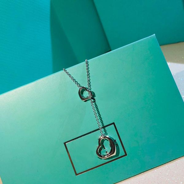 chains 2021 high-quality tif 1:1 geometric two heart necklaces classic luxury jewelry fashion brand women gift couple, Silver
chains 2021 high-quality tif 1:1 geometric two heart necklaces classic luxury jewelry fashion brand women gift couple, Silver