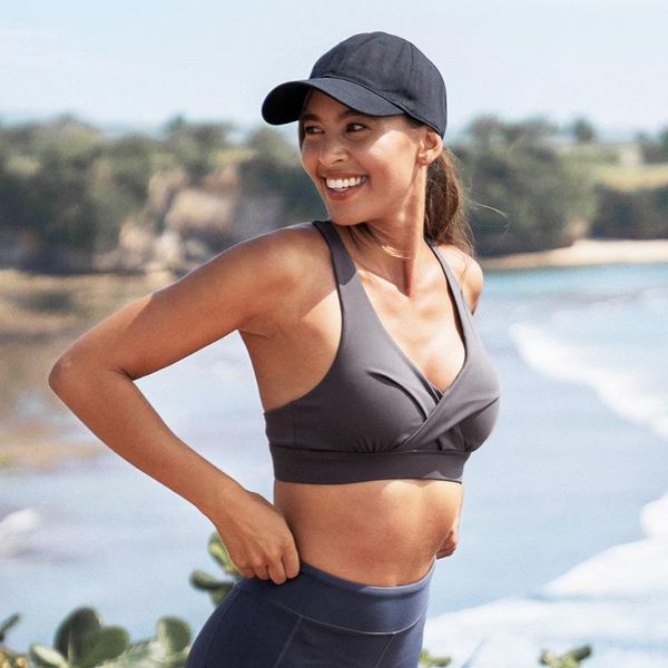yoga outfit gaiia grey twist sports bra v-neck cut out pull over tank fitness gym shockproof running sportswear
yoga outfit gaiia grey twist sports bra v-neck cut out pull over tank fitness gym shockproof running sportswear