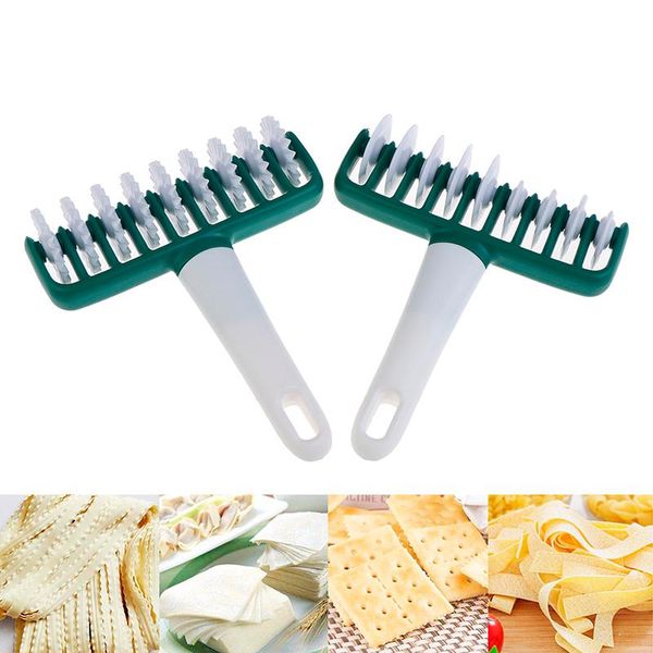 handheld kitchen dough cutter embossing roller noodle multi-function household diy craft cooking tools baking & pastry
handheld kitchen dough cutter embossing roller noodle multi-function household diy craft cooking tools baking & pastry
