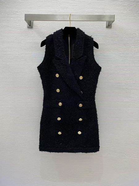 milan runway dresses 2022 spring lapel neck sleeveless women's designer dress high end jacquard brand same style dress 0110-4, Black
milan runway dresses 2022 spring lapel neck sleeveless women's designer dress high end jacquard brand same style dress 0110-4, Black