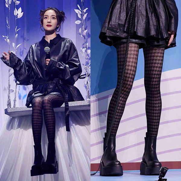 silk stockings socks stockingsyang mi's same 2021 spring and summer thin slim bottomed pantyhose black women, Black;white
silk stockings socks stockingsyang mi's same 2021 spring and summer thin slim bottomed pantyhose black women, Black;white
