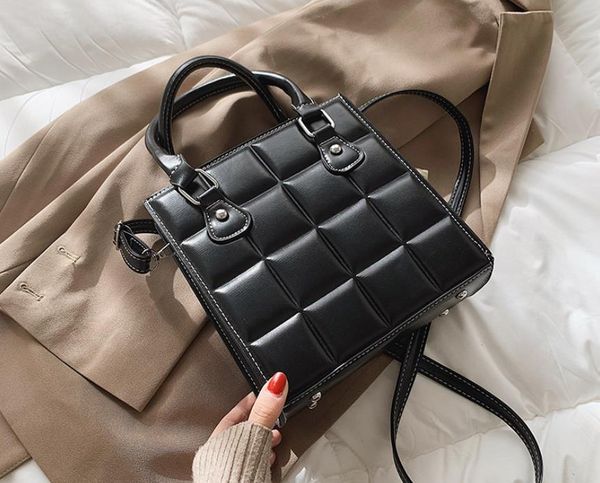 western style messenger bag handbags 2021 spring and summer fashion single shoulderbags casual simple rhombic embroidered thread
western style messenger bag handbags 2021 spring and summer fashion single shoulderbags casual simple rhombic embroidered thread