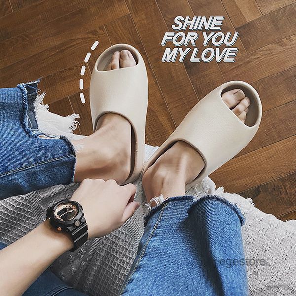 kids designer yeesys slides sandals resin slip baotou flat heel boy and girl's yeezys foam runners slippers infant shoes size 17-30, Black;red
kids designer yeesys slides sandals resin slip baotou flat heel boy and girl's yeezys foam runners slippers infant shoes size 17-30, Black;red