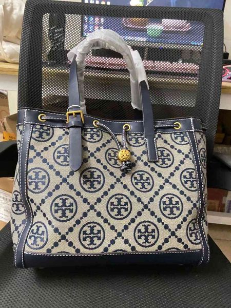 same women's fashion jacquard embroidery drawstring single shoulder bag high capacity tote bag purses outlet
same women's fashion jacquard embroidery drawstring single shoulder bag high capacity tote bag purses outlet