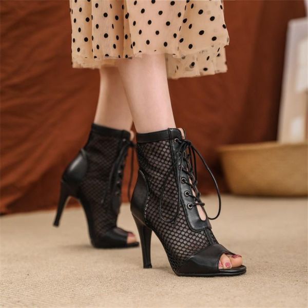 sandals pxelena large size 34-46 women summer mesh ankle boots gladiator lace up stiletto high heels 10cm shoes lady black white
sandals pxelena large size 34-46 women summer mesh ankle boots gladiator lace up stiletto high heels 10cm shoes lady black white