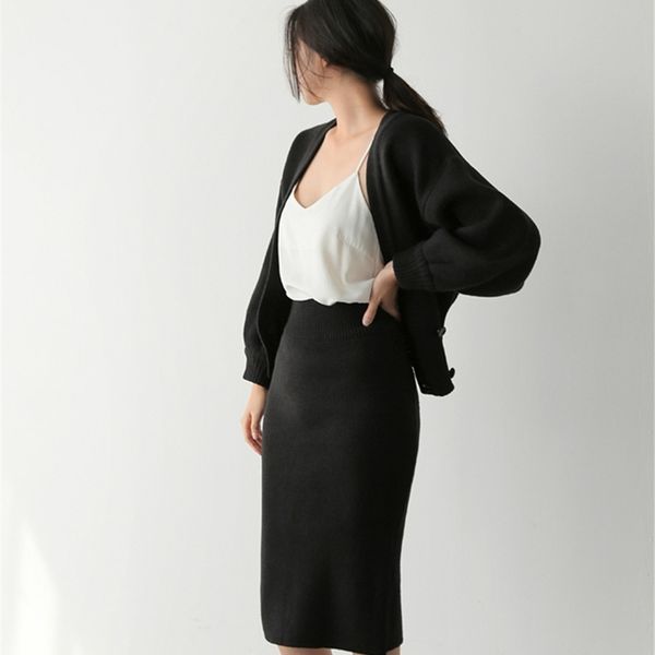 two pieces loose warm winter women sweaters skirts solid puff sleeve female woman knitted girls sweater skirt 2pcs sets 210420, White;black
two pieces loose warm winter women sweaters skirts solid puff sleeve female woman knitted girls sweater skirt 2pcs sets 210420, White;black