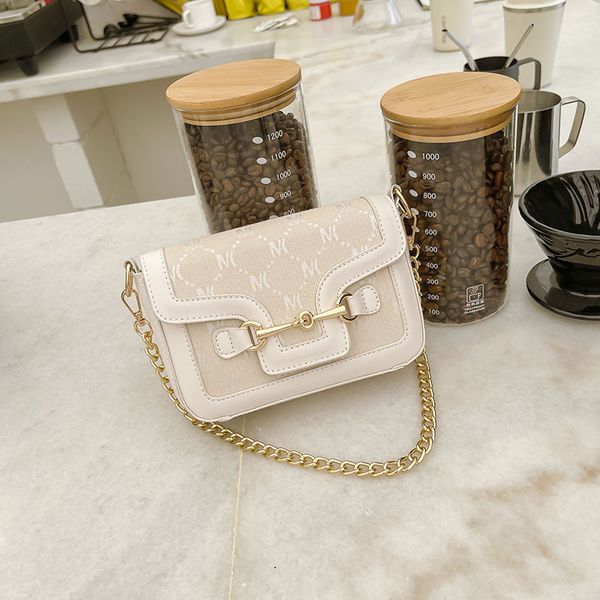 new handbags high sense niche design armpit women's 2021 fashion versatile one shoulder messenger chain small square bag factory direct 
new handbags high sense niche design armpit women's 2021 fashion versatile one shoulder messenger chain small square bag factory direct