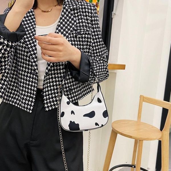 evening bags fashion chain bag 2021 spring female handbag lady single shoulder texture diagonal saddle women handbags
evening bags fashion chain bag 2021 spring female handbag lady single shoulder texture diagonal saddle women handbags