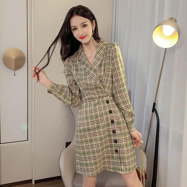 casual dresses 2021 autumn plaid skirt suit collar long sleeve high waist fashion temperament office dress, Black;gray
casual dresses 2021 autumn plaid skirt suit collar long sleeve high waist fashion temperament office dress, Black;gray