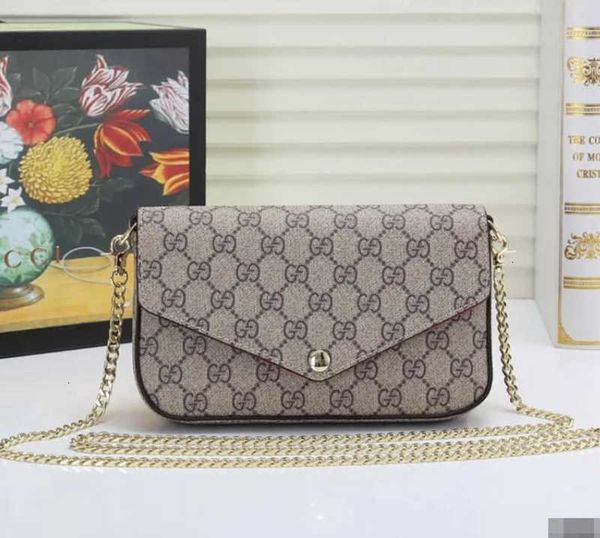 shoulder chain iconic brand body handbag designer bag handbags luxury handles m0180602 bags totes cross pochette bag clutches felicie ev
shoulder chain iconic brand body handbag designer bag handbags luxury handles m0180602 bags totes cross pochette bag clutches felicie ev