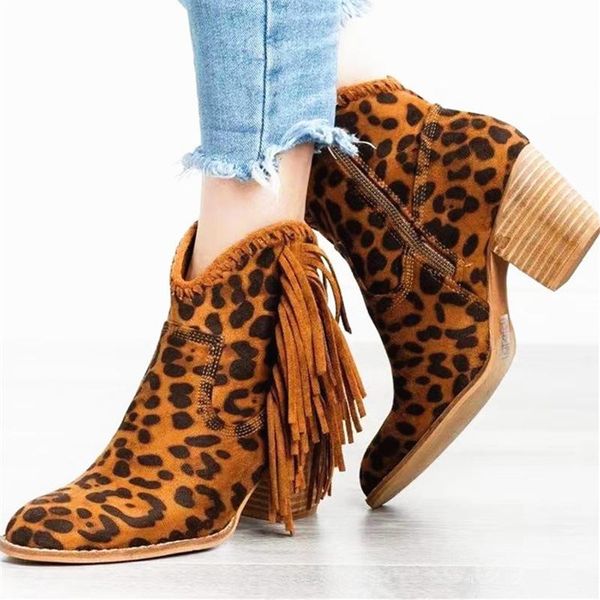 boots large size women's autumn winter 2021 thick heel tassel ashion short womens, Black
boots large size women's autumn winter 2021 thick heel tassel ashion short womens, Black
