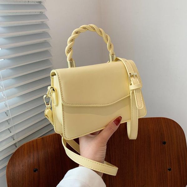 shoulder bags bag female 2021 summer style ladies woven portable small square fashion trend one-shoulder messenger
shoulder bags bag female 2021 summer style ladies woven portable small square fashion trend one-shoulder messenger