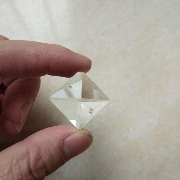100pcs/lot 22*22mm machine grinding clear square crystal beads prism diy chandelier in 2 holes home curtain accessories
100pcs/lot 22*22mm machine grinding clear square crystal beads prism diy chandelier in 2 holes home curtain accessories